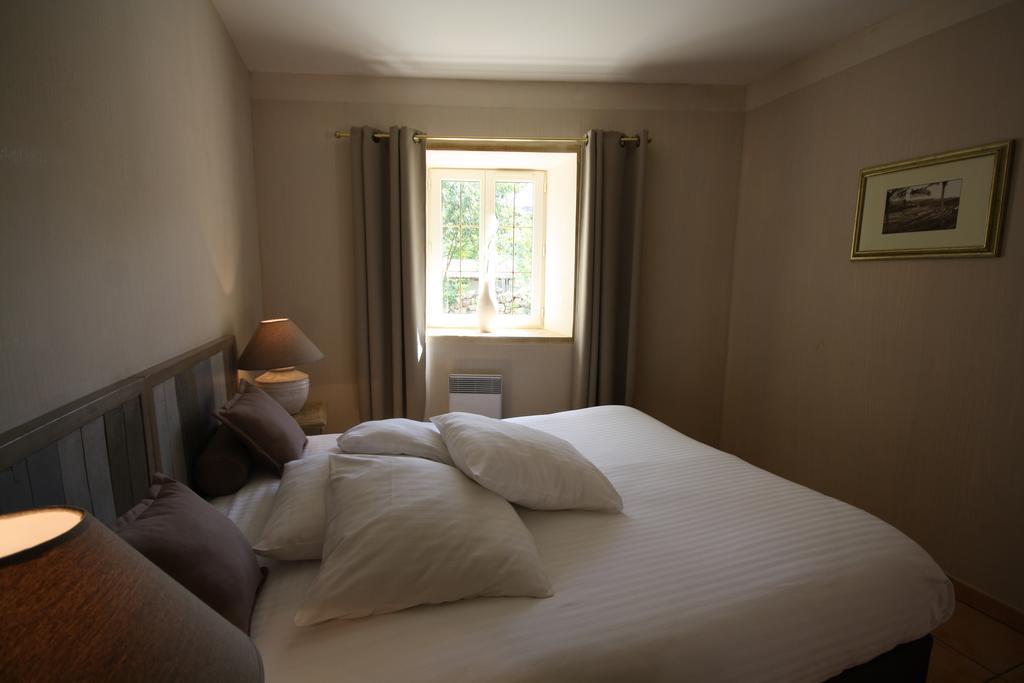 Logis Hotel Restaurant Le Domaine De L'Eau Vive Largentière Pokój zdjęcie